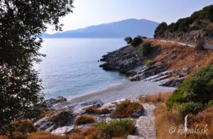 20 naj pláží v Grécku podľa kapab.sk - Limanaki, Kefalonia