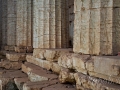 Spodné časti dórskych stĺpov v Apolónovom chráme v Bassai