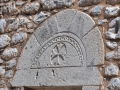 Areopoli, kamenná doska na stene kostola