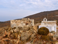 Biela veža a kostol Agios Charalambros, pohľad od juhu