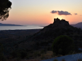 Hrad Agia Paraskevi pri západe slnka