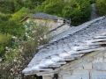 Zagori - Monodendri, bridlicová strecha v kláštore Agia Paraskevi