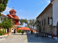 Edessa, nádvorie kláštora Agia Triada