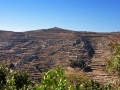 Tinos - dediny, pohľad na protiľahlý kopec
