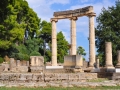 Olympia, Philippeion - thólos - pamätník postavený aténskym sochárom Leocharesom na oslavu Filipa a jeho víťazstva v bitke pri Chaironei.