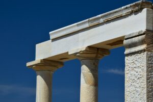 Naxoské chrámy - stĺpy Deméterinho chrámu