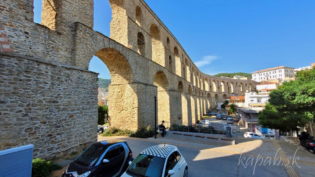 Kavala - rímsky akvadukt