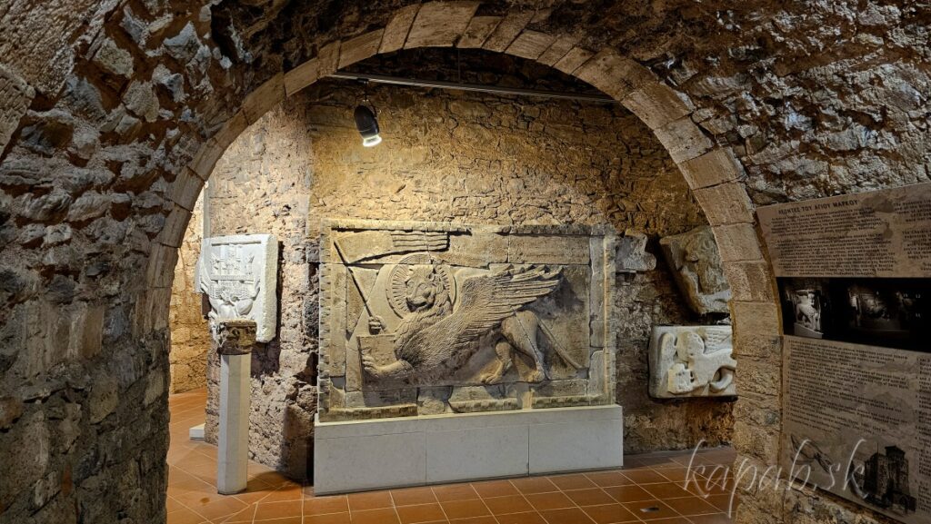Archeologická zbierka na hrade Karababa, Chalkida